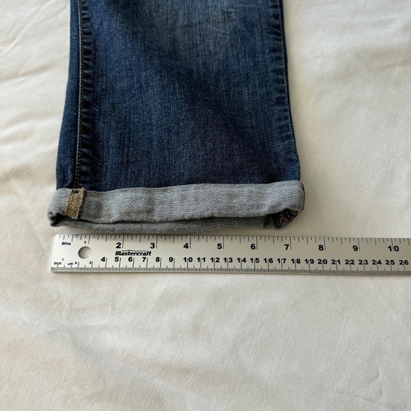 Denizen Levi's Women's Medium Wash Capri Jeans Rolled Hems Blue 14 Stretch Faded - Picture 13 of 16